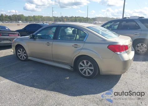 2010 Subaru Legacy 2.5I Premium из США, поврежденный, VIN 4S3BMCC67A3224414
